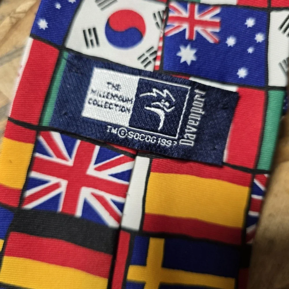 Sydney 2000 Olympic‎ Games Tie Davenport Millennium Collection Silk Flags...